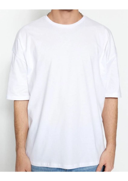 Basic Pamuklu Oversize Kesim T-Shirt