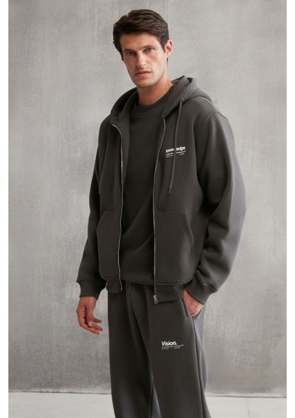 Aksel Erkek Yumuşacık %100 Organik Pamuk Oversize Fermuarlı Baskılı Kapüşonlu Koyu Gri Sweatshirt fiyatları