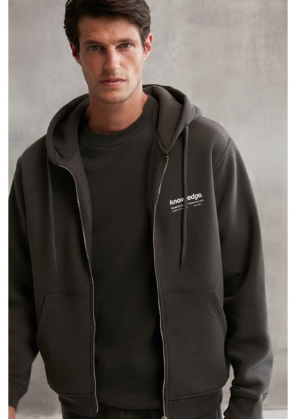Aksel Erkek Yumuşacık %100 Organik Pamuk Oversize Fermuarlı Baskılı Kapüşonlu Koyu Gri Sweatshirt
