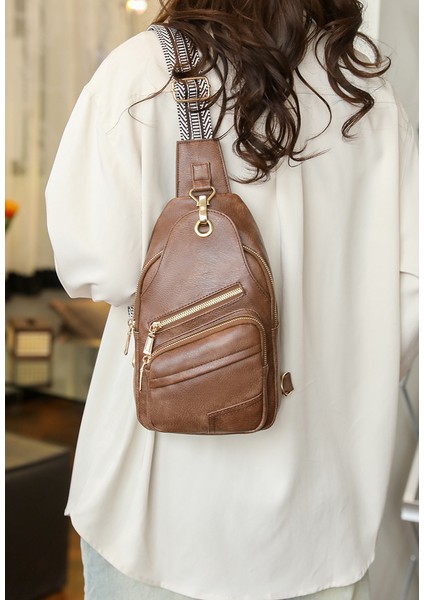 Göğüs Çantası Bayan Büyük Kapasiteli Yeni Crossbody Çanta Yumuşak Deri Göğüs Gündelik Omuz (Yurt Dışından) fiyatları