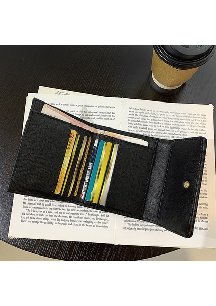 Moda Cüzdan Kadın Kısa Güneş Çiçeği Kabartmalı Toka Büyük Kapasiteli Para Cüzdan Çoklu Kart Yuvası Üç Katlı Çanta (Yurt Dışından) fiyatları