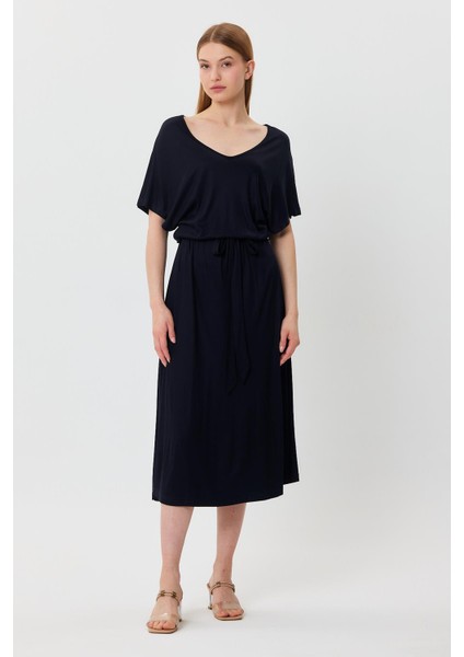 Kuşaklı V Yaka Elbise (B23-00239)