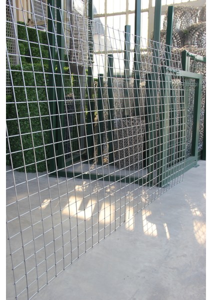 Galvanizli Hasır Tel 5.5 x 5.5 Göz 3.5 mm Kalınlık 120 cm Yükseklik 200 cm Uzunluk