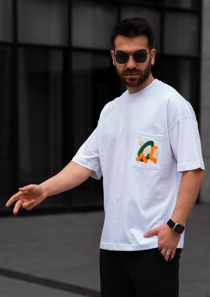 Süzene Nakışlı Unisex Bisiklet Yaka Beyaz Oversize Tişört fırsatları