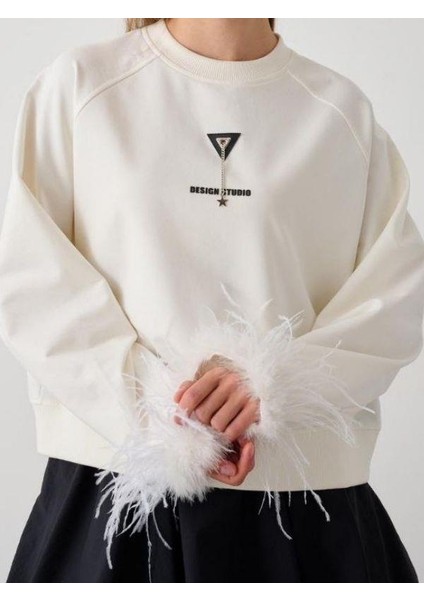 Kız Çocuk Kol Ucu Tüylü Tasarım Sweatshirt fırsatları