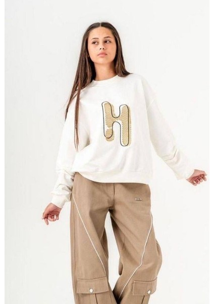 Kız Çocuk 2 Iplik H Nakışlı Sweatshirt fırsatları