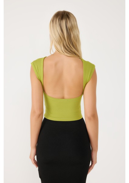 Sırt Dekolteli Crop Top