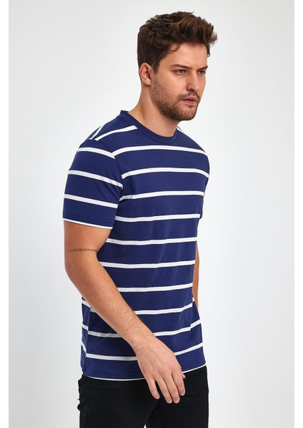 Çizgili Regular Fit T-Shirt E23-00148 fırsatları