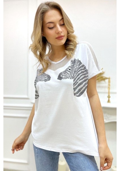 Rahat Kalıp Büyük Beden Zebra Crystal Taşlı Beyaz Kadın Şık Pamuk T-Shirt fiyatları