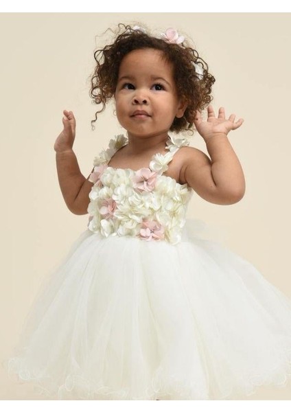 Kız Çocuk Tül ve Çiçek Detaylı Tasarım Abiye Elbise modelleri