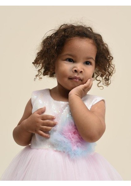 Kız Çocuk Tül ve Çiçek Detaylı Parlak Abiye Elbise fırsatları