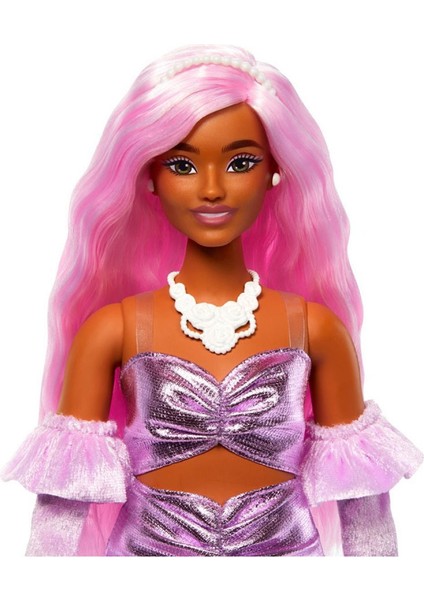 Mattel Barbie Deluxe Style Bebekler Pembe Saçlı HYV25