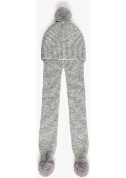 Atkılı Bere Detaylı Ponponlu