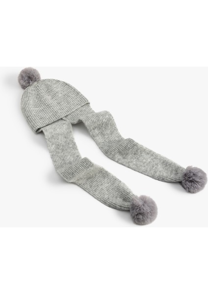 Atkılı Bere Detaylı Ponponlu fiyatları