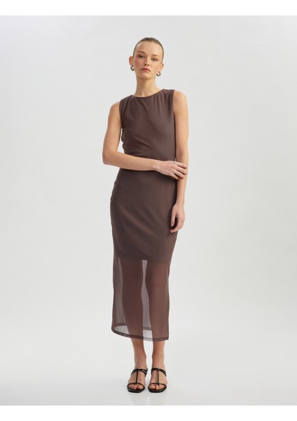 Yarım Astarlı Slim Fit Bisiklet Yaka Kolsuz Tül Midi Boy Elbise