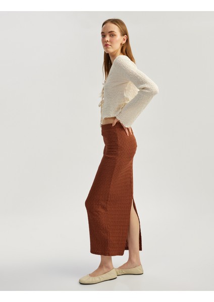 Yüksek Bel Slim Fit Yırtmaç Detaylı Astarlı Midi Kalem Etek