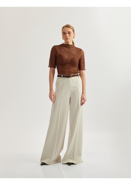 Yarı Transparan Kısa Kollu Bisiklet Yaka Dokulu Tül Tişört fiyatları