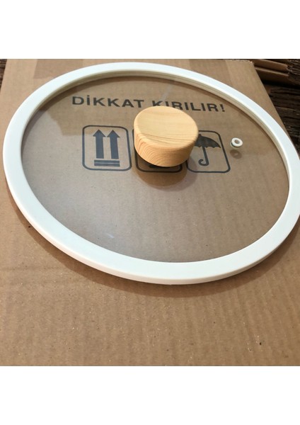24 cm Bej Renkli Silikon Kenarlı Cam Kapak ve Ahşap Kulp