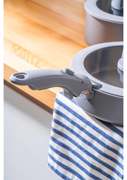 Biogrey 9 Parça Pişir Sakla Tencere Seti indirimleri