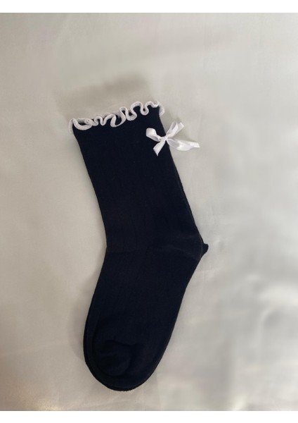 Fiyonk Detaylı Fırfırlı Soket Çorap fiyatları