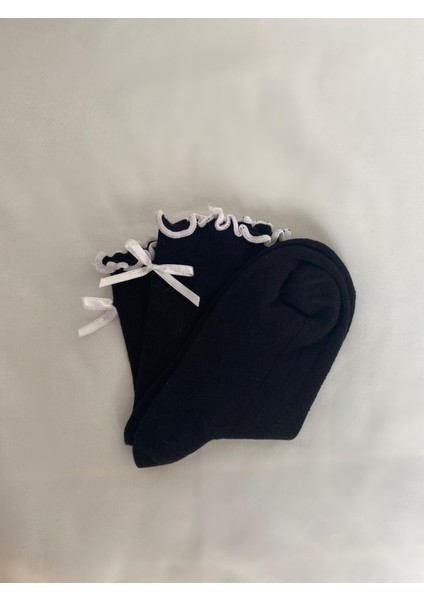 Fiyonk Detaylı Fırfırlı Soket Çorap modelleri