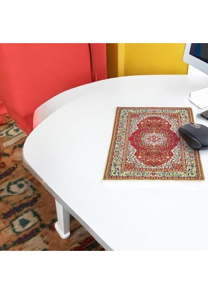 Anadolu’nun Ruhunu Masanıza Taşıyın: Geleneksel Motifli El Yapımı Mousepad
