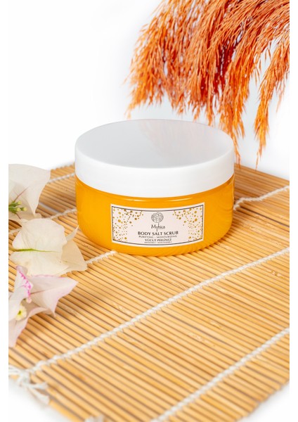 Işıltılı Saç & Vücut Nemlendirici Yağ + Besleyici, Arındırıcı ve Nemlendirici Vücut Peelingi fırsatları