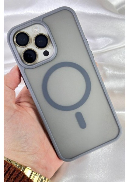 iPhone 14 Pro Max - Yükseltilmiş Kamera Korumalı Buzlu Sararmaz Kablosuz Magsafe Özellikli Vio Kılıf