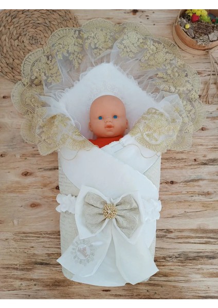 Yenidoğan Titi Taç Nakışlı Plazma Taşlı Güpürlü Çift Fiyonk Duvaklı Trilüks Kundak Bebek Battaniyesi Gold fiyatları