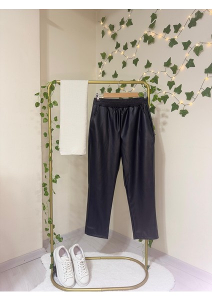 Beli Lastikli Deri Pantolon Siyah