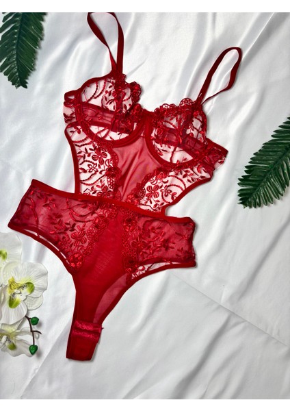 Siyah Dantelli Çıtçıtlı Dekolteli Tül Detaylı Kadın Bodysuit