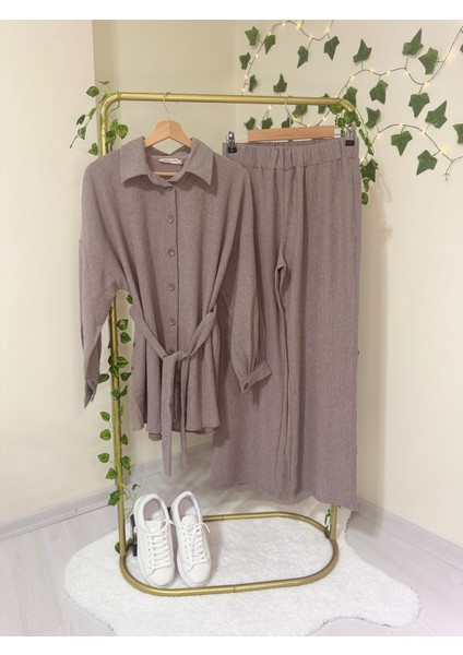 Rahat Kalıp Boydan Düğmeli Ikili Takım - Vizon