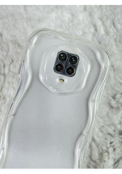 Redmi Note 9 Pro / 9s - Dalgalı Çerçeveli Kamera Koruyuculu Ergonomik Şık ve Modern Conn Kılıf fırsatları