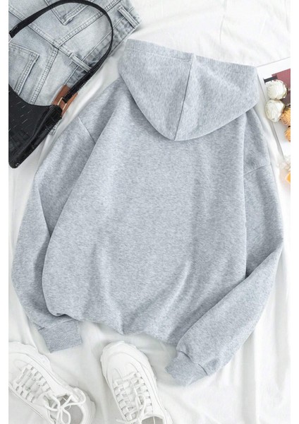 Uygun Tarz Faith Hope Love Baskılı Oversize Sweatshirt fiyatları