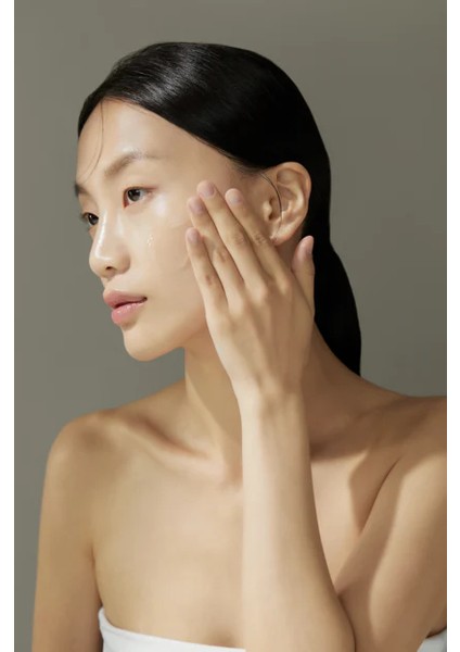 Snail Mucin 95 + Peptide Facial Essence%95 Salyangoz Özlü Peptit Yüz Bakım Serumu 140ml fiyatları