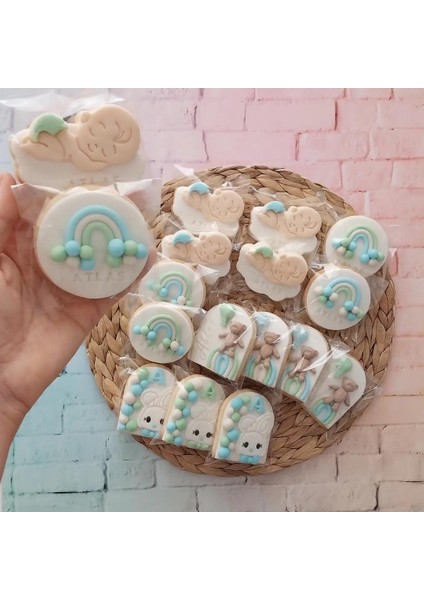 Yenidoğan Erkek Bebek Tavşanlı Gökkuşaklı Model Butik Kurabiye - 20 Adet