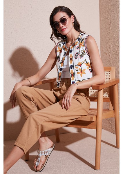 Pamuklu Regular Fit Çiçekli Nakış Işlemeli Crop Yelek Bayan Yelek 676237