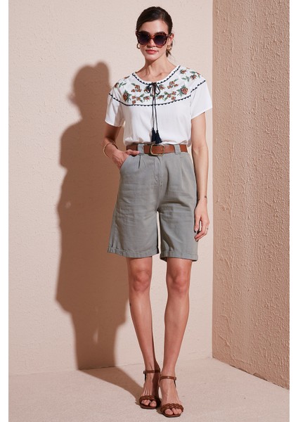 Pamuklu Relaxed Fit Yüksel Bel Kemerli Gabardin Short Bayan Şort 668YP4710