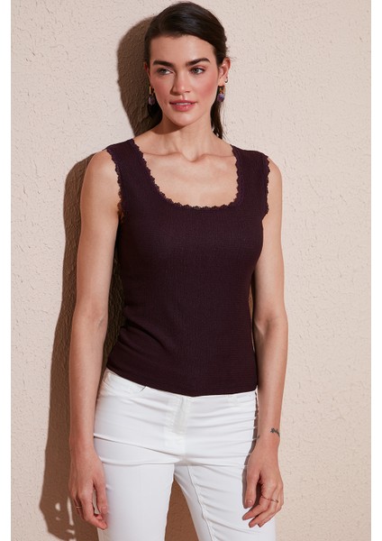 Slim Fit Kalın Askılı Dantelli Kare Yaka Bürümcük Atlet Bayan Atlet 5864979