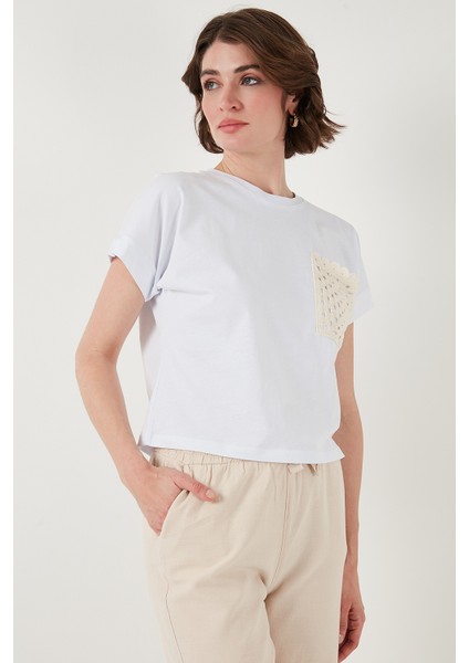 Pamuklu Tek Cepli Regular Fit Bisiklet Yaka T Shirt Bayan T Shirt 5865818 fırsatları