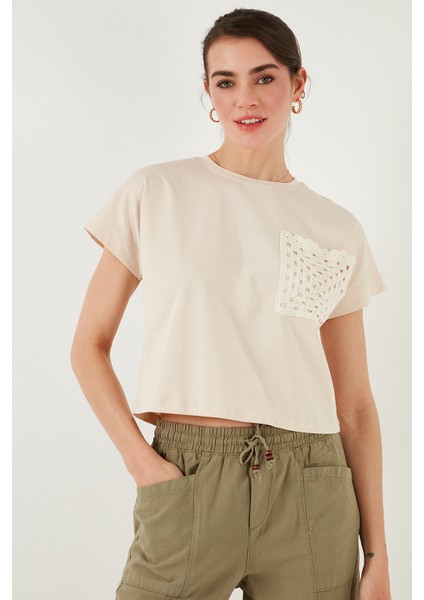 Pamuklu Tek Cepli Regular Fit Bisiklet Yaka T Shirt Bayan T Shirt 5865818 modelleri