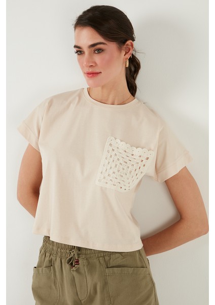 Pamuklu Tek Cepli Regular Fit Bisiklet Yaka T Shirt Bayan T Shirt 5865818 fırsatları