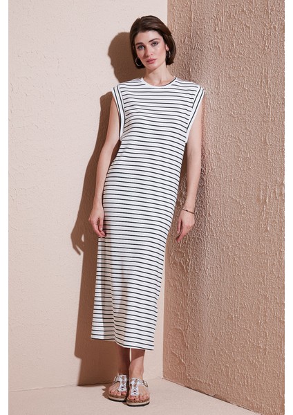 Çizgili Regular Fit Kolsuz Bisiklet Yaka Midi Boy Elbise Bayan Elbise 5866107