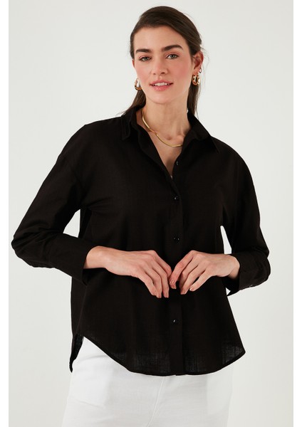 Pamuklu Regular Fit Uzun Kollu Düz Gömlek Kadın Gömlek CF25S168305 fırsatları