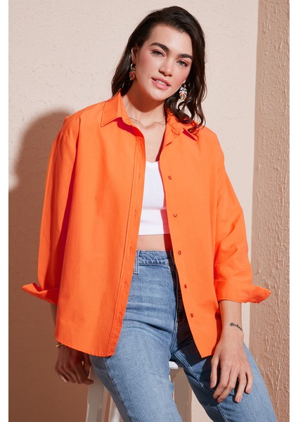 Pamuklu Regular Fit Önü Kısa Arkası Uzun Oval Kesim Gömlek Kadın Gömlek CF25S163867