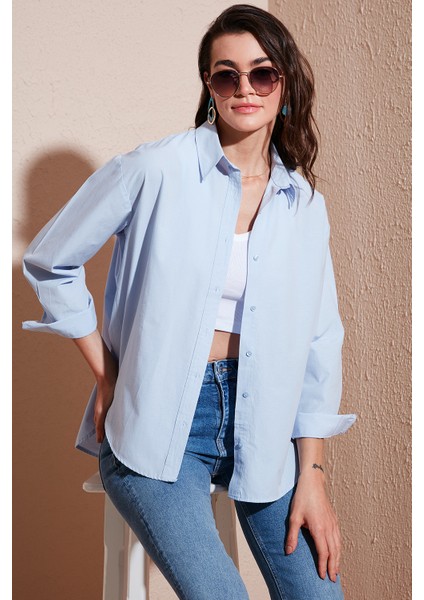 Pamuklu Regular Fit Önü Kısa Arkası Uzun Oval Kesim Gömlek Kadın Gömlek CF25S163867 fiyatları