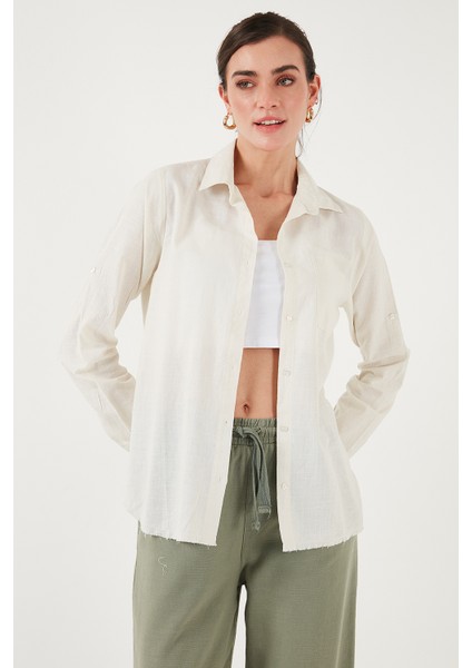 Pamuklu Regular Fit Cepli Gömlek Kadın Gömlek CF25S16992 fırsatları