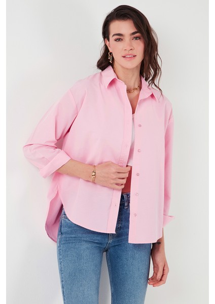Pamuklu Regular Fit Önü Kısa Arkası Uzun Oval Kesim Gömlek Kadın Gömlek CF25S163867 indirimleri