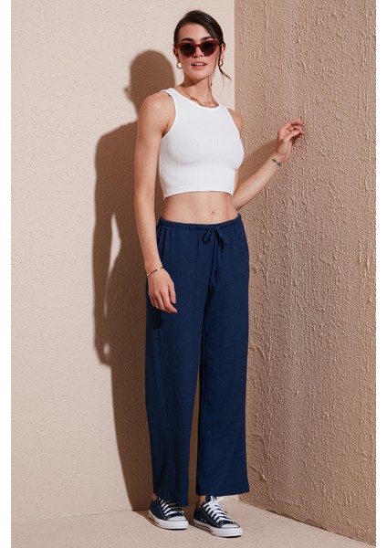 Regular Fit Normal Bel Geniş Paça Pantolon Bayan Pantolon 5866117