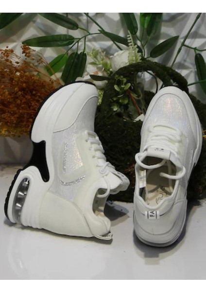 Guja 24K300-1 Kadın Gizli Dolgu Air Yüksek Tabanlı Fashion Spor Ayakkabı indirimleri